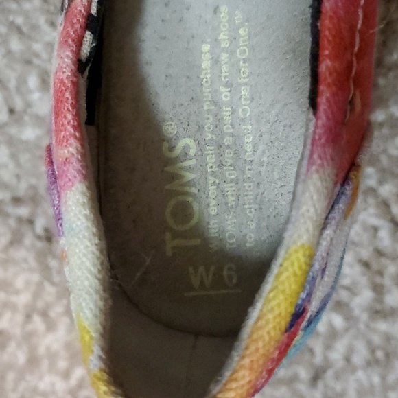 TOMS Floral Wedge Shoe Women's 6 - Picture 6 of 8